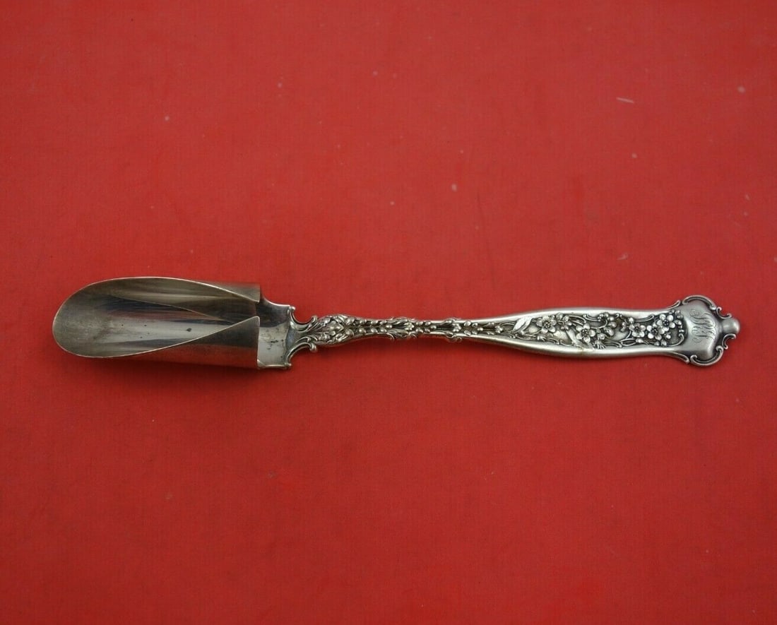 Whiting Dresden Sterling Silver Cheese Scoop 8 5/8" Serving Piece: Whiting Dresden Sterling Silver Cheese Scoop 8 5/8" Serving Piece Presenting a stunning cheese scoop from the Dresden pattern by Whiting, crafted in sterling silver. This large serving piece measures