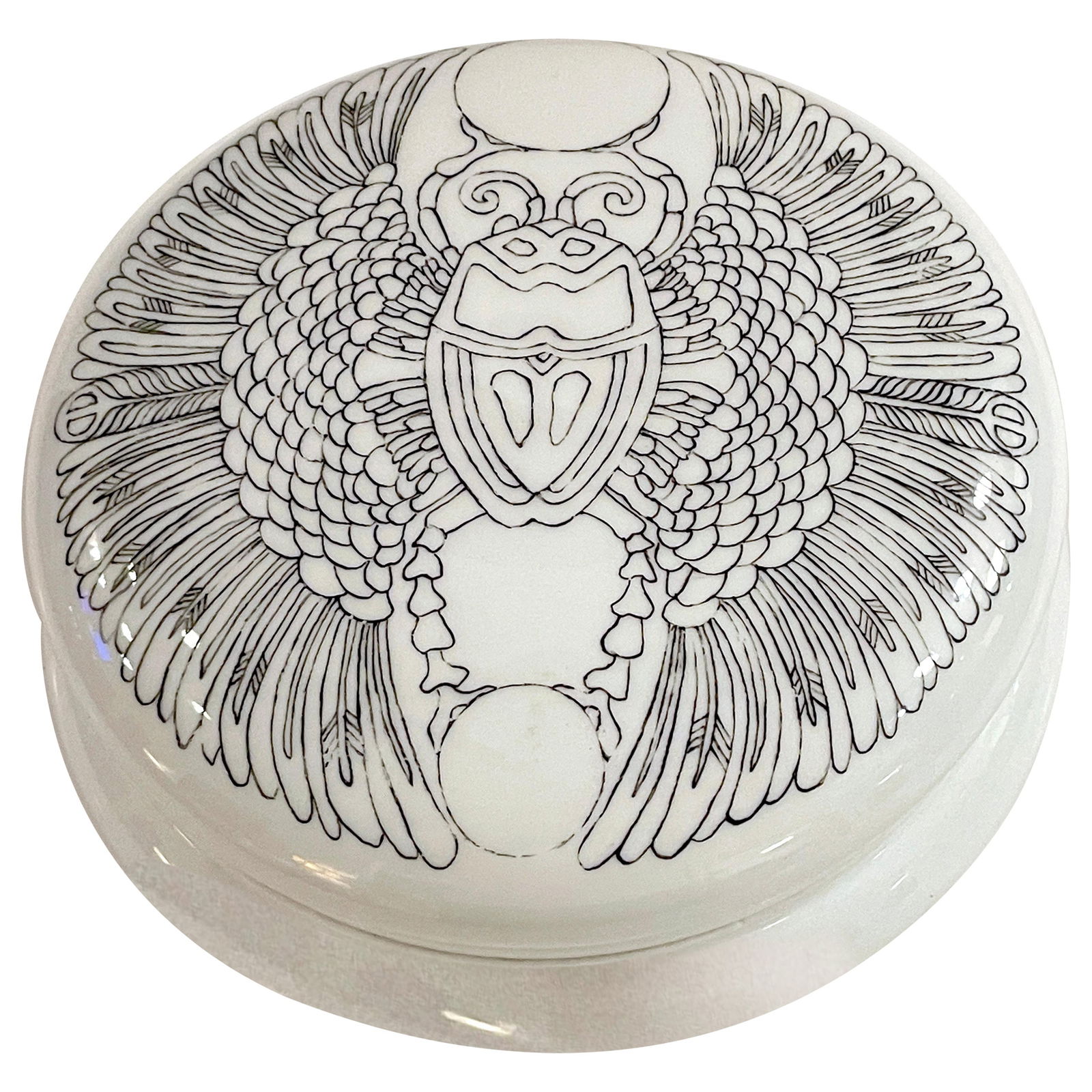 T & V Limoges 1925 Hand-Painted Egyptomania Scarab Box: T & V Limoges 1925 Hand-Painted Egyptomania Scarab Box Discover the exquisite T & V Limoges Black & White Egyptomania Scarab Motif Box, a stunning piece from the 1920s, crafted in France. This hand-pa