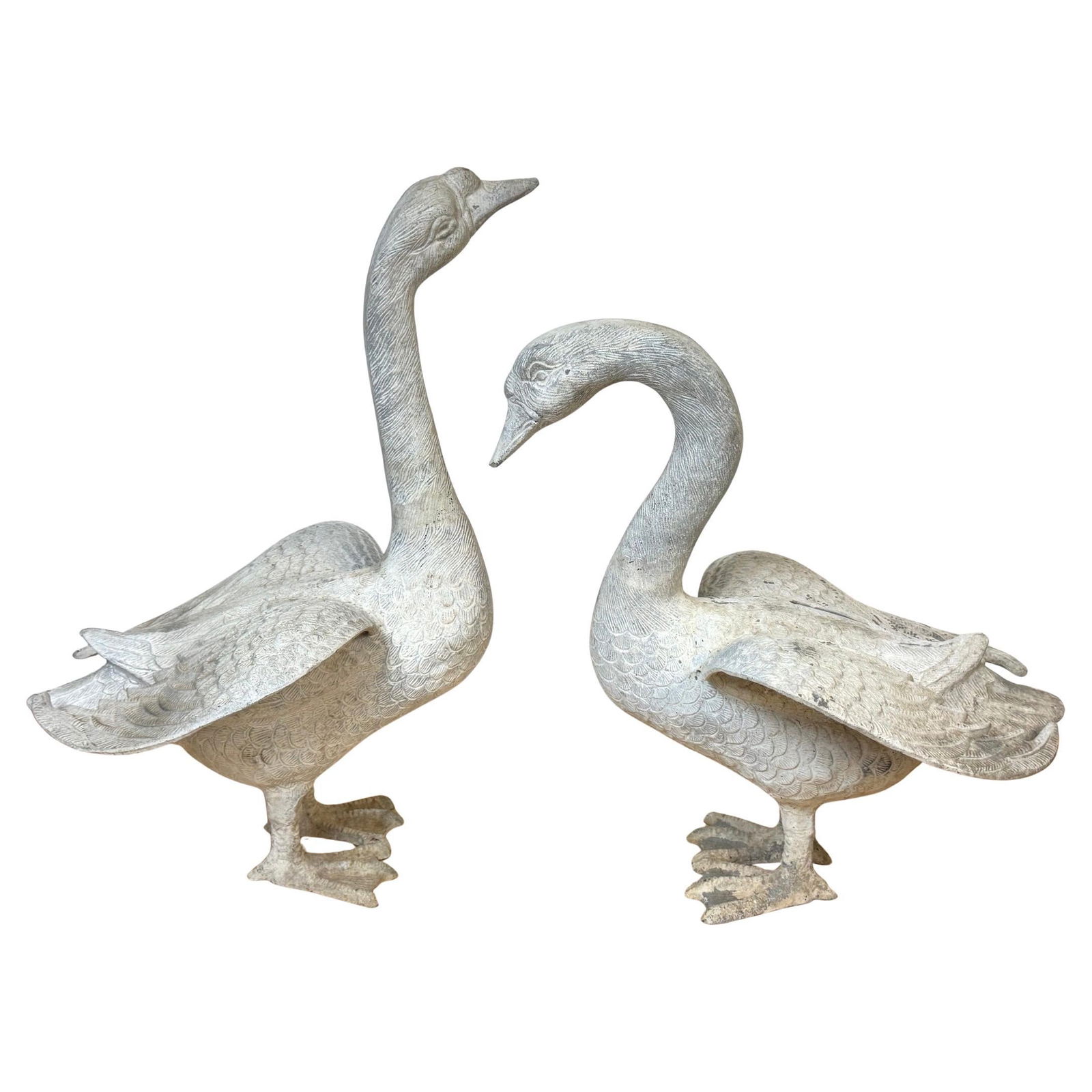 Set of Two Mid-Century Zinc Alloy Swan Outdoor Sculptures with Patina (1 of 18)