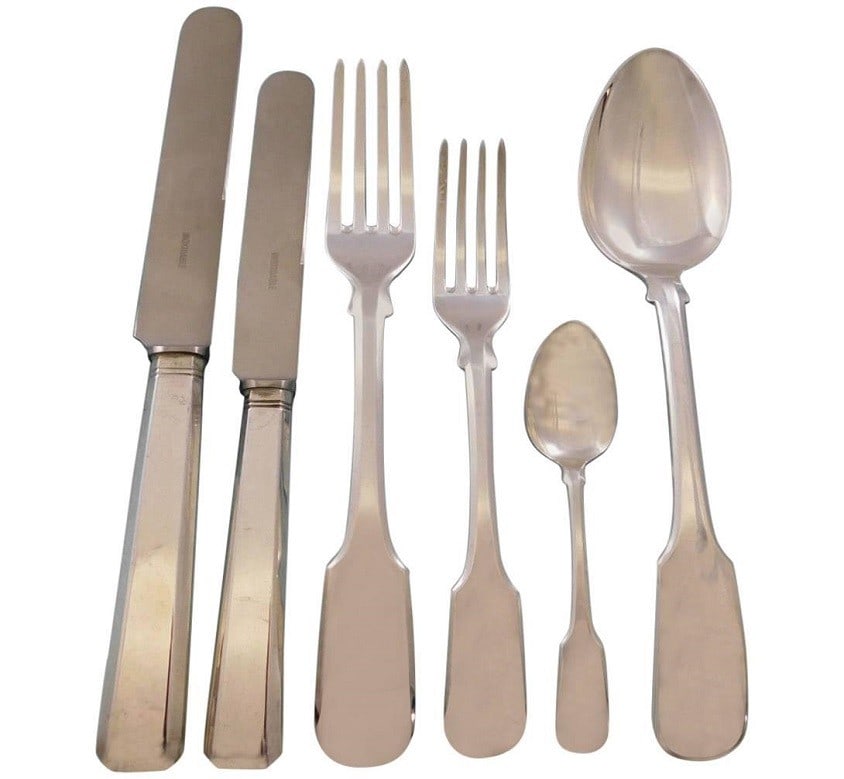 1810 Italian 800 Silver Flatware Set for 12 in Vintage Chest 77 Pieces: 1810 Italian 800 Silver Flatware Set for 12 in Vintage Chest 77 Pieces This exquisite 1810 Italian 800 Silver Flatware Set is designed for 12 and includes a total of 77 pieces, all housed in an origin