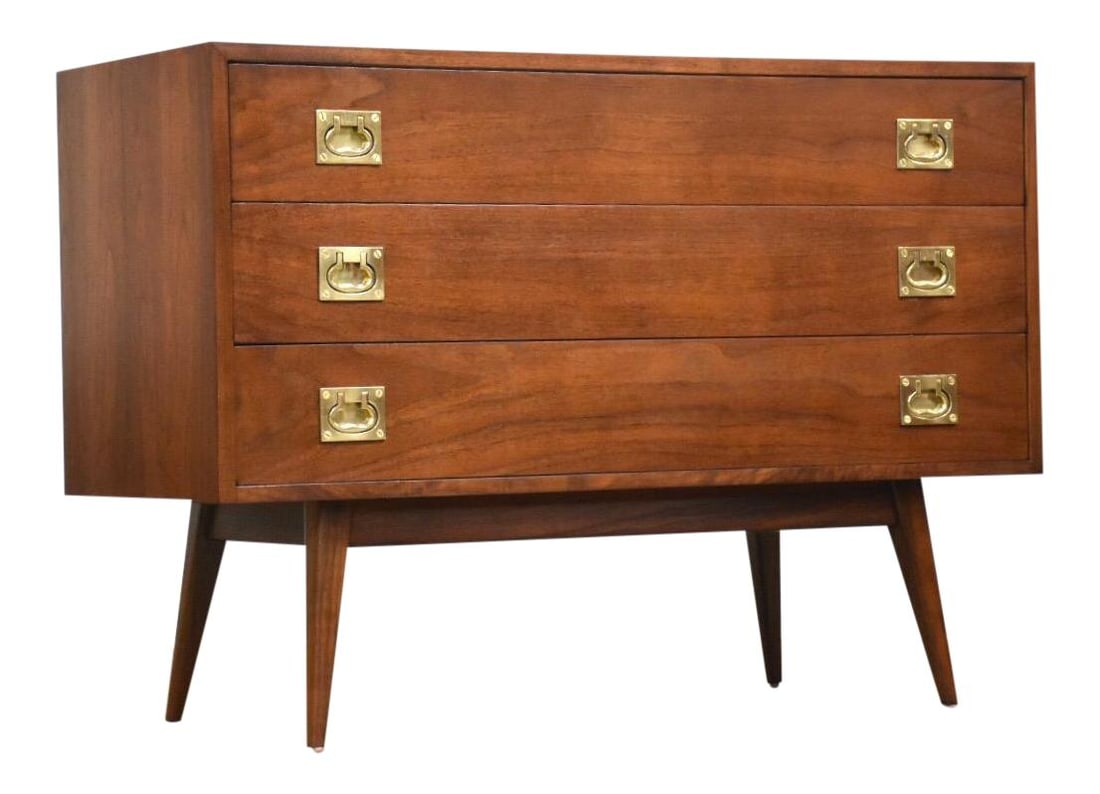 Rare 1950s Martin Freedgood Walnut Dresser with Brass Pulls: Rare 1950s Martin Freedgood Walnut Dresser with Brass Pulls This stunning mid-century modern dresser, designed by Martin Freedgood, showcases an extremely rare walnut construction featuring three spac