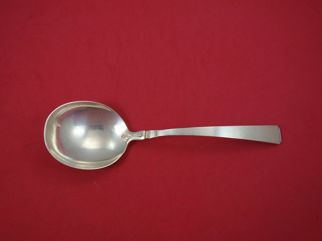 Frank Smith Classic Beauty Sterling Silver Gravy Ladle 7 Vintage Server: Frank Smith Classic Beauty Sterling Silver Gravy Ladle 7 Vintage Server This exquisite Sterling Silver Gravy Ladle from the Classic Beauty pattern by Frank Smith is a timeless addition to any table se