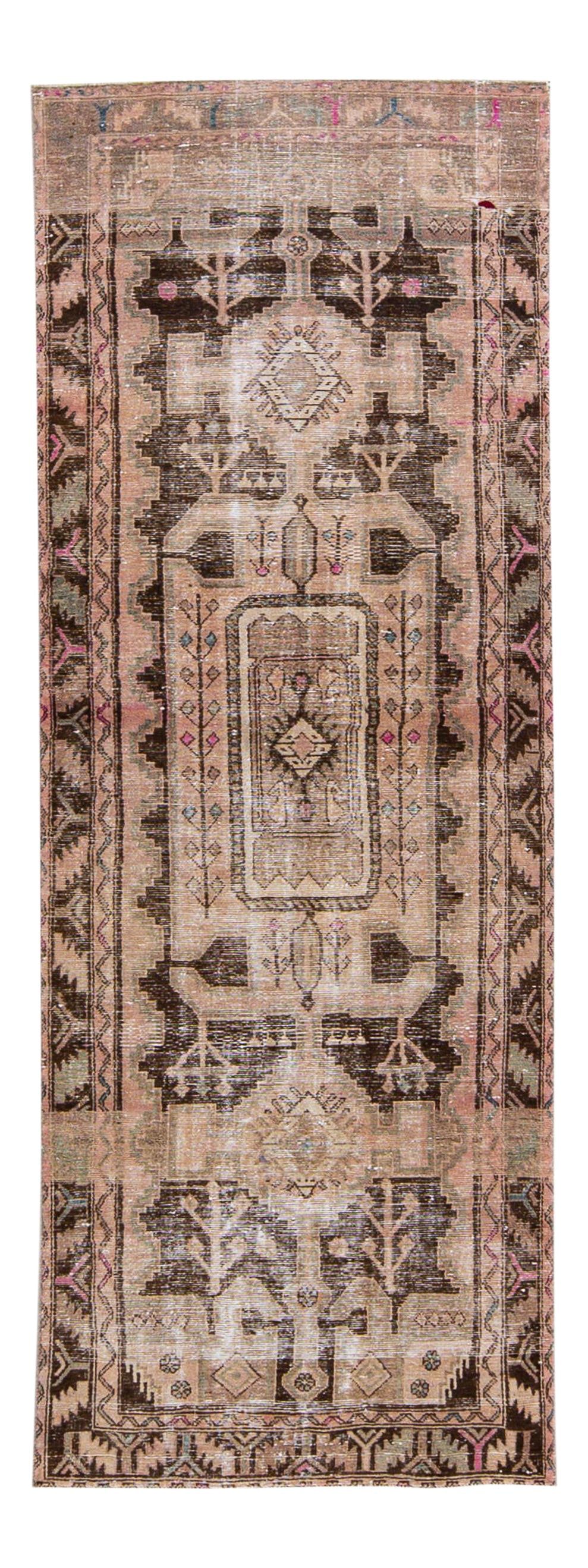 Vintage Handmade Peach Geometric Wool Runner Rug 3'9 x 10'4: Vintage Handmade Peach Geometric Wool Runner Rug 3'9 x 10'4 Enhance your space with this stunning Vintage Hamadan Handmade Geometric Peach Wool Rug. This exquisite piece features a beautiful distresse
