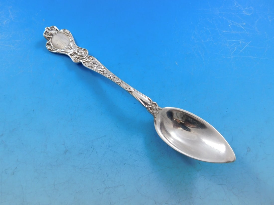 Alvin Nuremburg Sterling Silver Grapefruit Spoon 5.75 Vintage Flatware: Alvin Nuremburg Sterling Silver Grapefruit Spoon 5.75 Vintage Flatware Discover the elegance of the Nuremburg pattern by Alvin with this exquisite vintage grapefruit spoon. Measuring 5 3/4 inches, thi