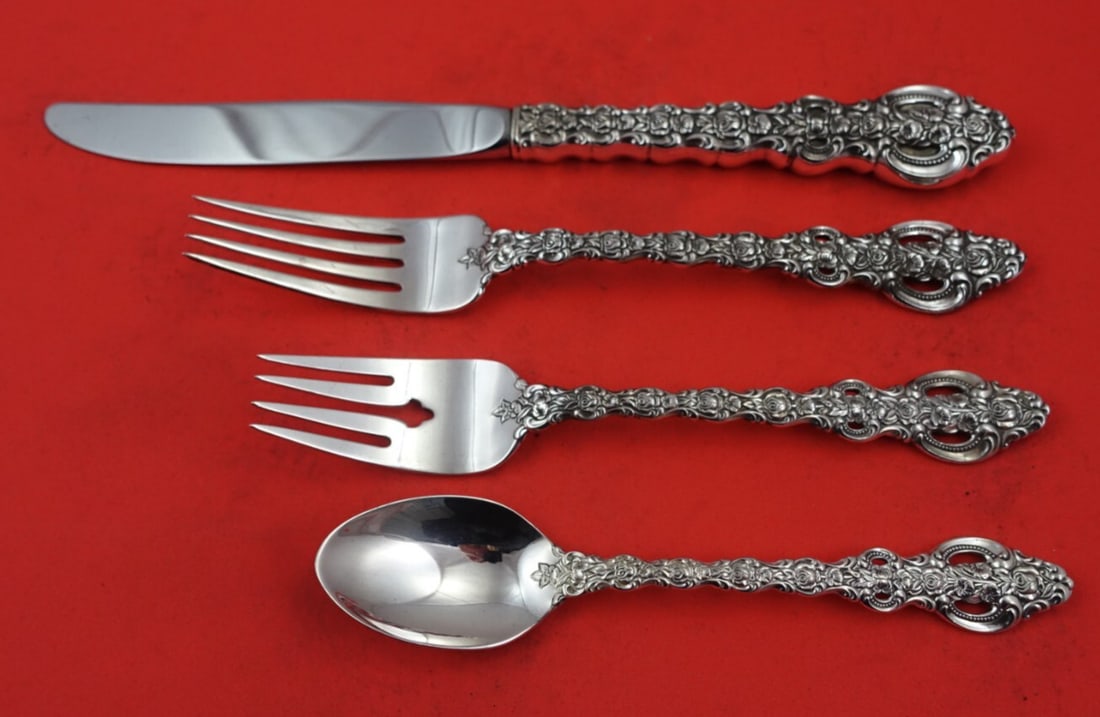 International Sterling Silver King Louis 4-Piece Dinner Place Setting: International Sterling Silver King Louis 4-Piece Dinner Place Setting Elevate your dining experience with this exquisite 4-piece dinner size place setting from the King Louis pattern by International.