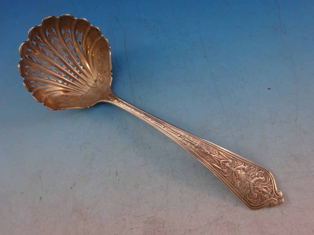 Gorham Lady Washington Sterling Silver Sugar Sifter 6 inch Brite Cut Monogrammed: Gorham Lady Washington Sterling Silver Sugar Sifter 6 inch Brite Cut Monogrammed This exquisite sugar sifter features the timeless Lady Washington pattern by Gorham, crafted from high-quality sterling