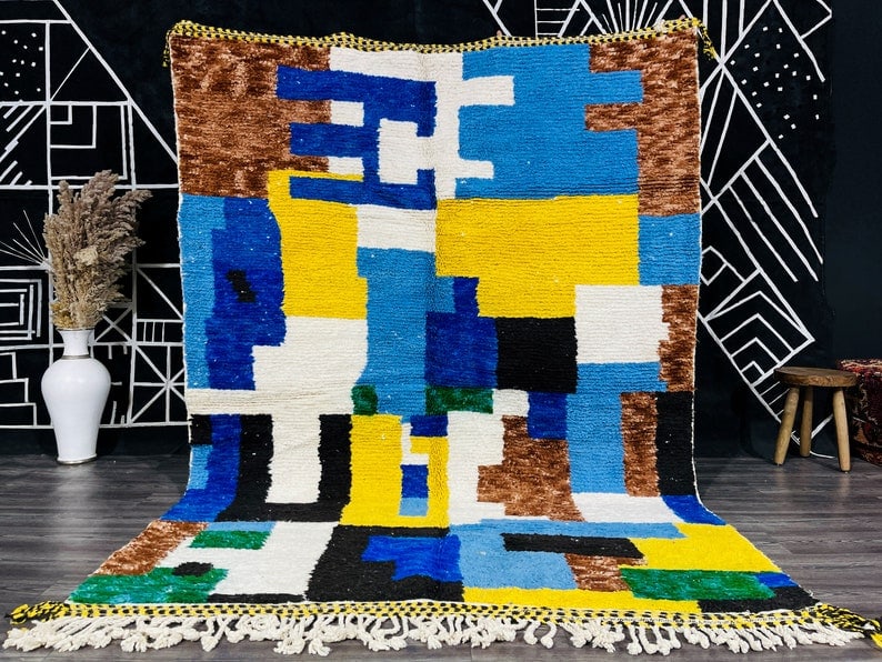 Authentic Handwoven Colorful Rug from Morocco 100% Sheep Wool: Authentic Handwoven Colorful Rug from Morocco 100% Sheep Wool Discover the charm of this authentic handwoven rug, crafted by local Berber women weavers in the scenic Atlas Mountains of Morocco. Made f