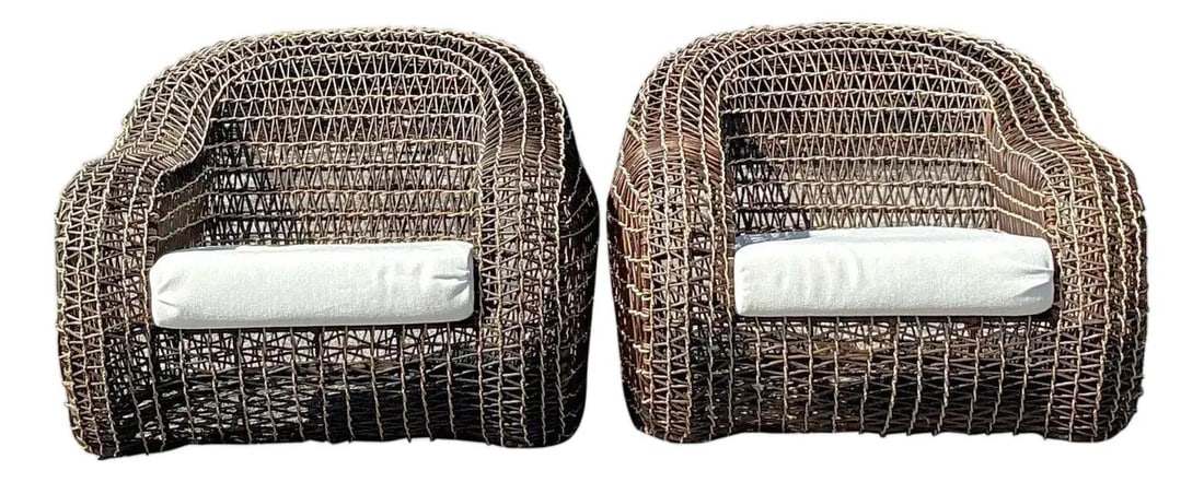 Coastal Pair of Kenneth Cobonpue Woven Rattan Jute Lounge Chairs: Coastal Pair of Kenneth Cobonpue Woven Rattan Jute Lounge Chairs Elevate your space with this exquisite pair of vintage Kenneth Cobonpue lounge chairs, masterfully crafted from woven rattan and jute.