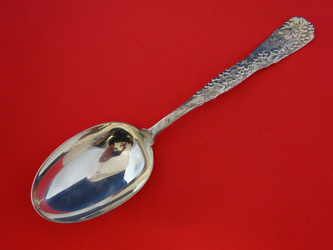 Tiffany & Co Vine Sterling Silver Serving Spoon 9 7/8" Monogrammed mj: Tiffany & Co Vine Sterling Silver Serving Spoon 9 7/8" Monogrammed mj This exquisite vegetable serving spoon from the esteemed Vine pattern by Tiffany & Co. is crafted from high-quality sterling silve