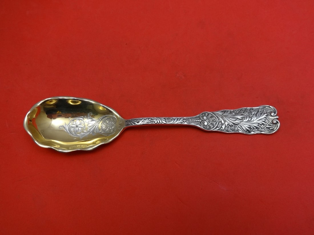 Gorham Saint Cloud Sterling Silver Preserve Spoon Gold Washed 7 1/4": Gorham Saint Cloud Sterling Silver Preserve Spoon Gold Washed 7 1/4" This exquisite preserve spoon is part of the Saint Cloud pattern by Gorham, crafted from high-quality sterling silver with a beauti