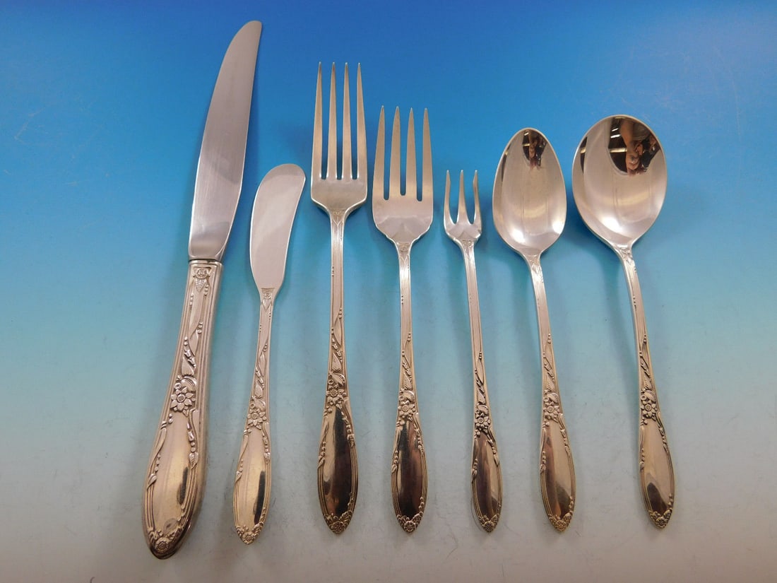 Oneida Virginian Sterling Silver Flatware Set for 12 92 Pieces with Storage Chest: Oneida Virginian Sterling Silver Flatware Set for 12 92 Pieces with Storage Chest Enhance your dining experience with the exquisite Virginian by Oneida Sterling Silver Flatware Set, designed to serve