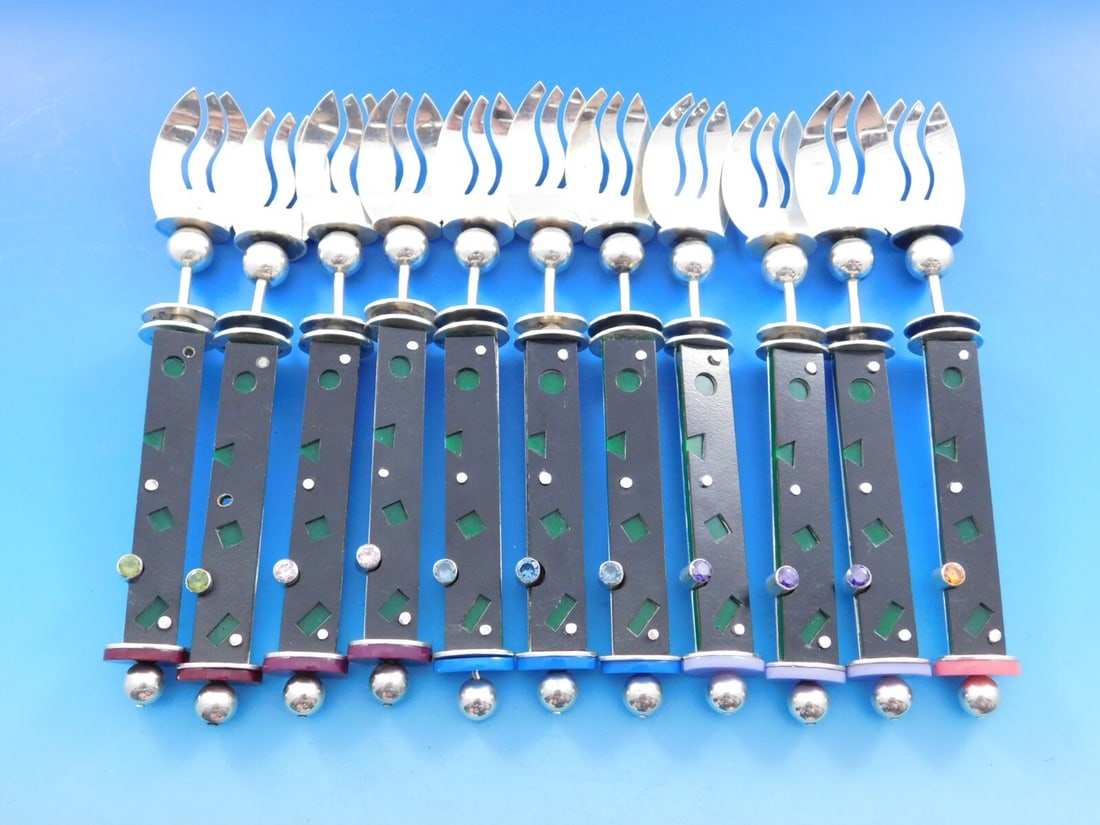 Mardi Jo Cohen Memphis Design Sterling Silver Dessert Fork Set 11 pcs Handmade: Mardi Jo Cohen Memphis Design Sterling Silver Dessert Fork Set 11 pcs Handmade Introducing an exquisite set of 11 dessert forks designed by Mardi Jo Cohen, crafted from sterling silver and showcasing