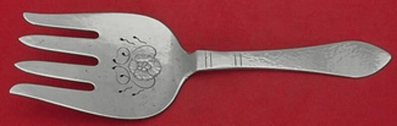 Georg Jensen Continental Sterling Silver Fancy Pierced Fish Serving Fork 9": Georg Jensen Continental Sterling Silver Fancy Pierced Fish Serving Fork 9" Elevate your dining experience with this exquisite Continental Fish Serving Fork by Georg Jensen. Crafted from high-quality