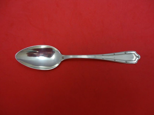Alvin Francis I Sterling Silver Place Soup Spoon Unmonogrammed: Alvin Francis I Sterling Silver Place Soup Spoon Unmonogrammed Experience elegance with this Francis I by Alvin Sterling Silver Place Soup Spoon. Crafted in the renowned Francis I pattern, this spoon