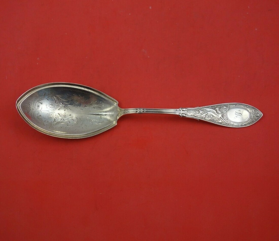 Whiting Arabesque Sterling Silver Berry Spoon 9 1/8 Monogrammed: Whiting Arabesque Sterling Silver Berry Spoon 9 1/8 Monogrammed Experience the elegance of the Arabesque pattern by Whiting with this exquisite sterling silver berry spoon. Crafted between 1850 and 18