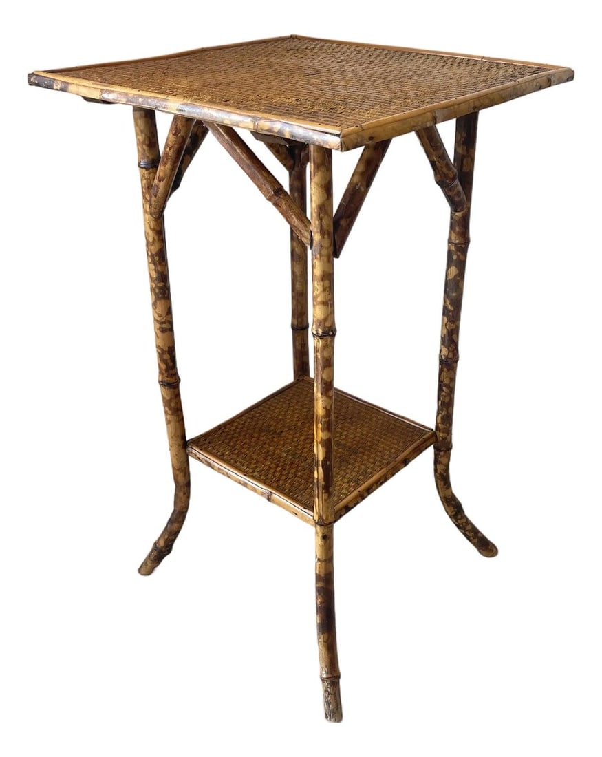 Unique French Antique Tortoiseshell Bamboo Wicker Side Table C1900: Unique French Antique Tortoiseshell Bamboo Wicker Side Table C1900 Discover the charm of this French Antique Tortoiseshell Bamboo & Woven Wicker Side Table, dating back to circa 1900. This unique piec