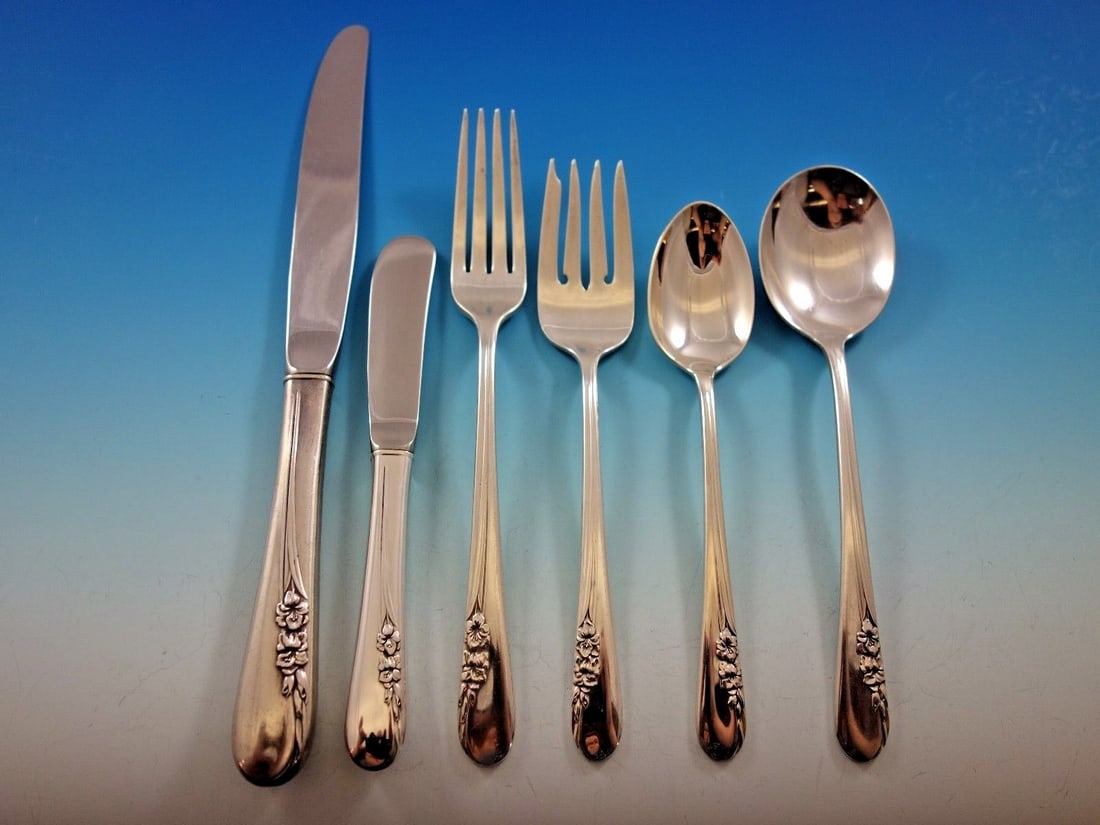 Blossom Time International Silver Sterling Flatware Set 78 Pieces: Blossom Time International Silver Sterling Flatware Set 78 Pieces Enhance your dining experience with the Blossom Time Sterling Silver Flatware Set, featuring 78 exquisite pieces crafted by Internatio