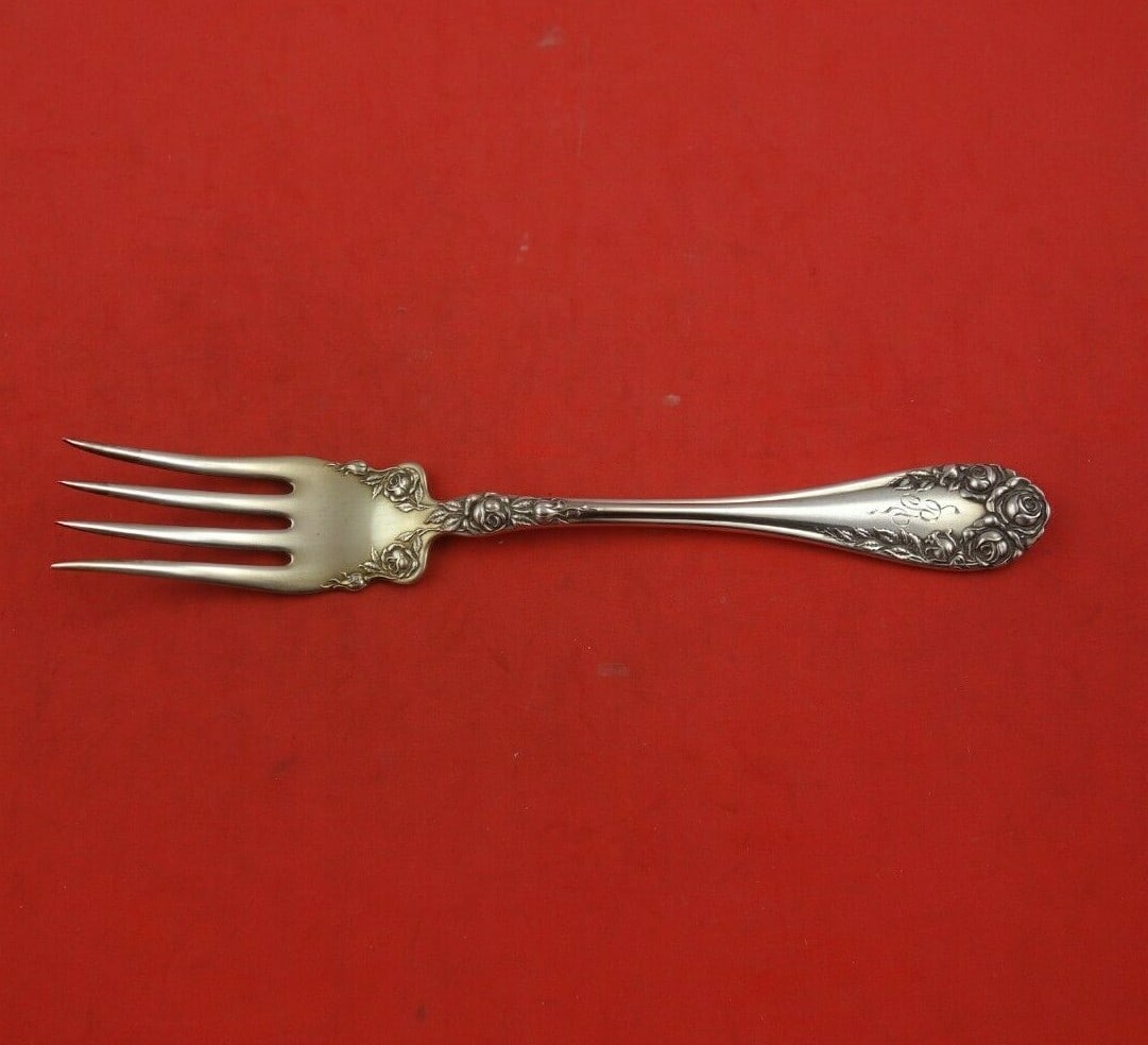 Wallace Rose Sterling Silver Beef Fork 6 3/4 Inch Heirloom: Wallace Rose Sterling Silver Beef Fork 6 3/4 Inch Heirloom This exquisite beef fork from the renowned Rose pattern by Wallace showcases fine craftsmanship in sterling silver. Measuring 6 3/4 inches, t