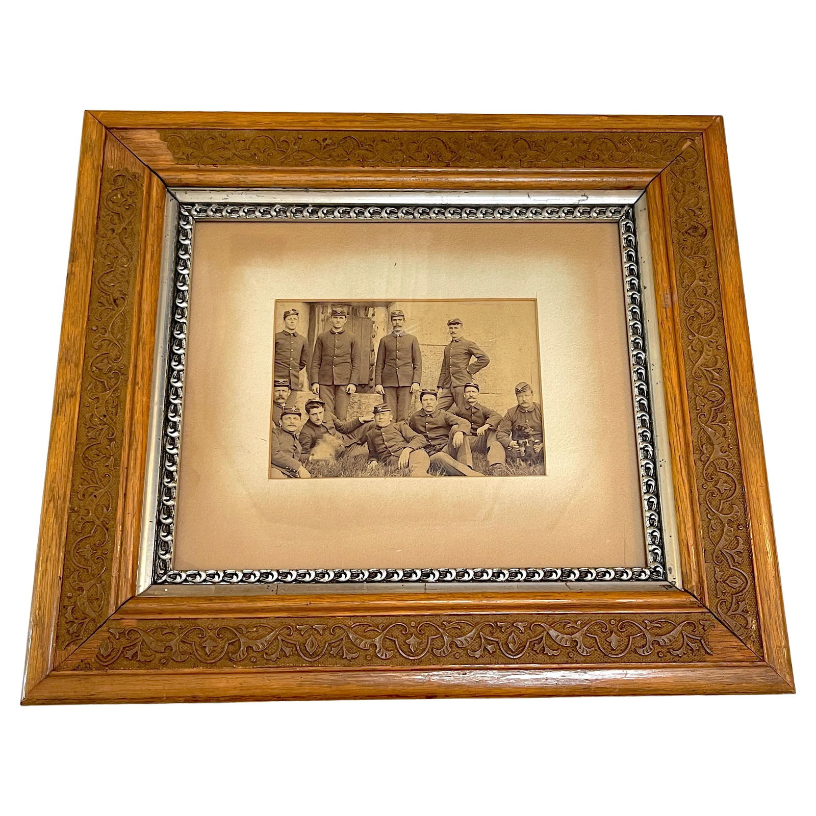 Rare Union Civil War Photo of Eleven Officers with Dog 1861-1863: Rare Union Civil War Photo of Eleven Officers with Dog 1861-1863 This rare Union Civil War photograph from 1861-1863 features eleven L-2 officers alongside a mixed-breed dog mascot, possibly taken at