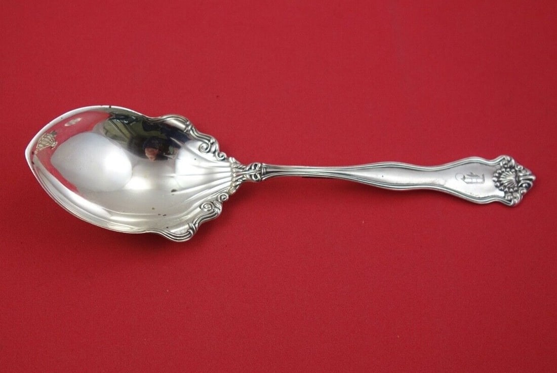 International Sterling Silver Winchester Berry Spoon 8.5" Monogrammed Serving Spoon: International Sterling Silver Winchester Berry Spoon 8.5" Monogrammed Serving Spoon This exquisite Winchester Berry Spoon by International Sterling Silver measures 8 1/2" and showcases the elegant Win