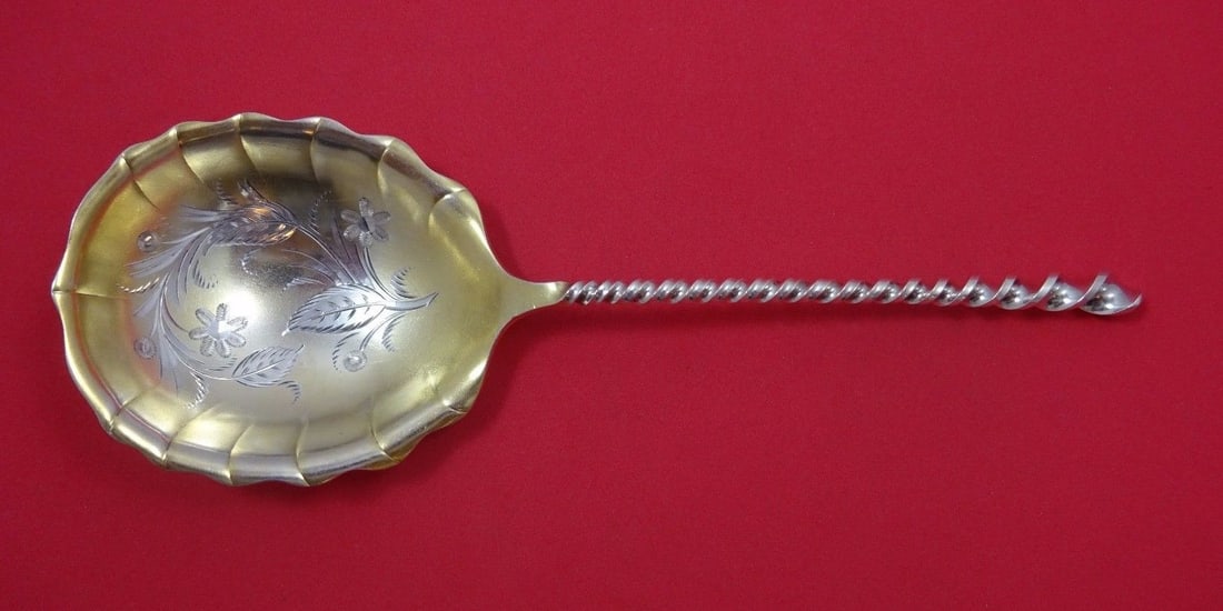 Towle Sterling Silver Number 128 Berry Spoon 8 7/8 Twist Handle: Towle Sterling Silver Number 128 Berry Spoon 8 7/8 Twist Handle This exquisite serving spoon features the classic Number 128 pattern by Towle, crafted from high-quality sterling silver. The spoon boas