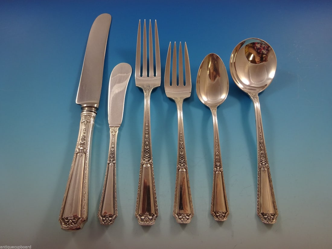 Towle Louis XIV Sterling Silver Flatware Set 50 Pieces for 8: Towle Louis XIV Sterling Silver Flatware Set 50 Pieces for 8 Enhance your dining experience with the Louis XIV by Towle Sterling Silver Flatware Set, perfect for elegant meals. This exquisite set feat
