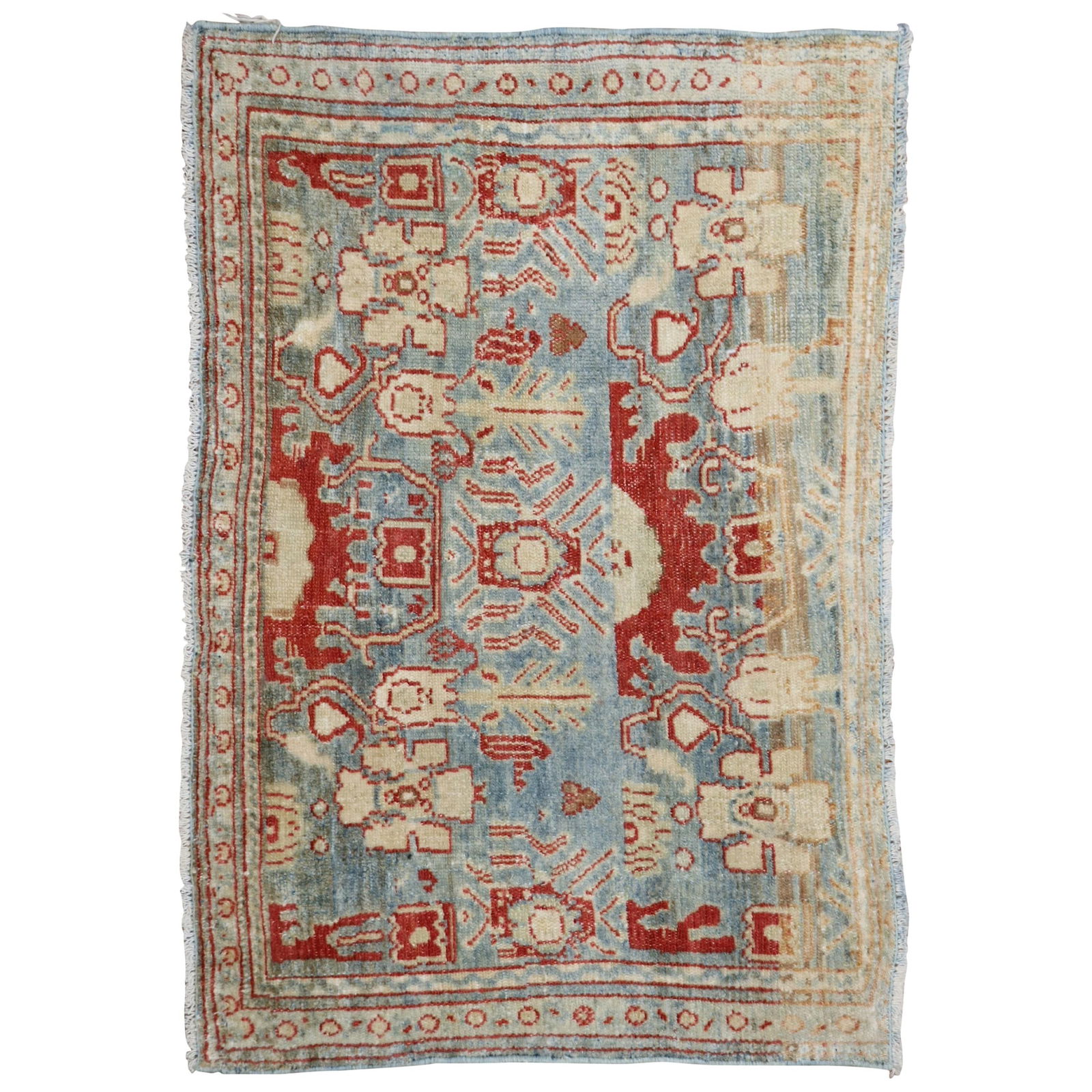 Antique Persian Senneh Rug Mat Hand-Woven Wool 21 x 30 in: Antique Persian Senneh Rug Mat Hand-Woven Wool 21 x 30 in This Fine Antique Persian Senneh Rug Mat showcases the exquisite craftsmanship of early 20th-century Iran. Measuring 21 in (53.34 cm) in width