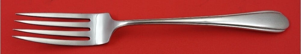 Weidlich Fiancee Sterling Silver Dinner Fork 7.5 Inch: Weidlich Fiancee Sterling Silver Dinner Fork 7.5 Inch This exquisite dinner fork from the Fiancee pattern by Weidlich showcases elegant craftsmanship in sterling silver. Measuring 7 1/2 inches, this f
