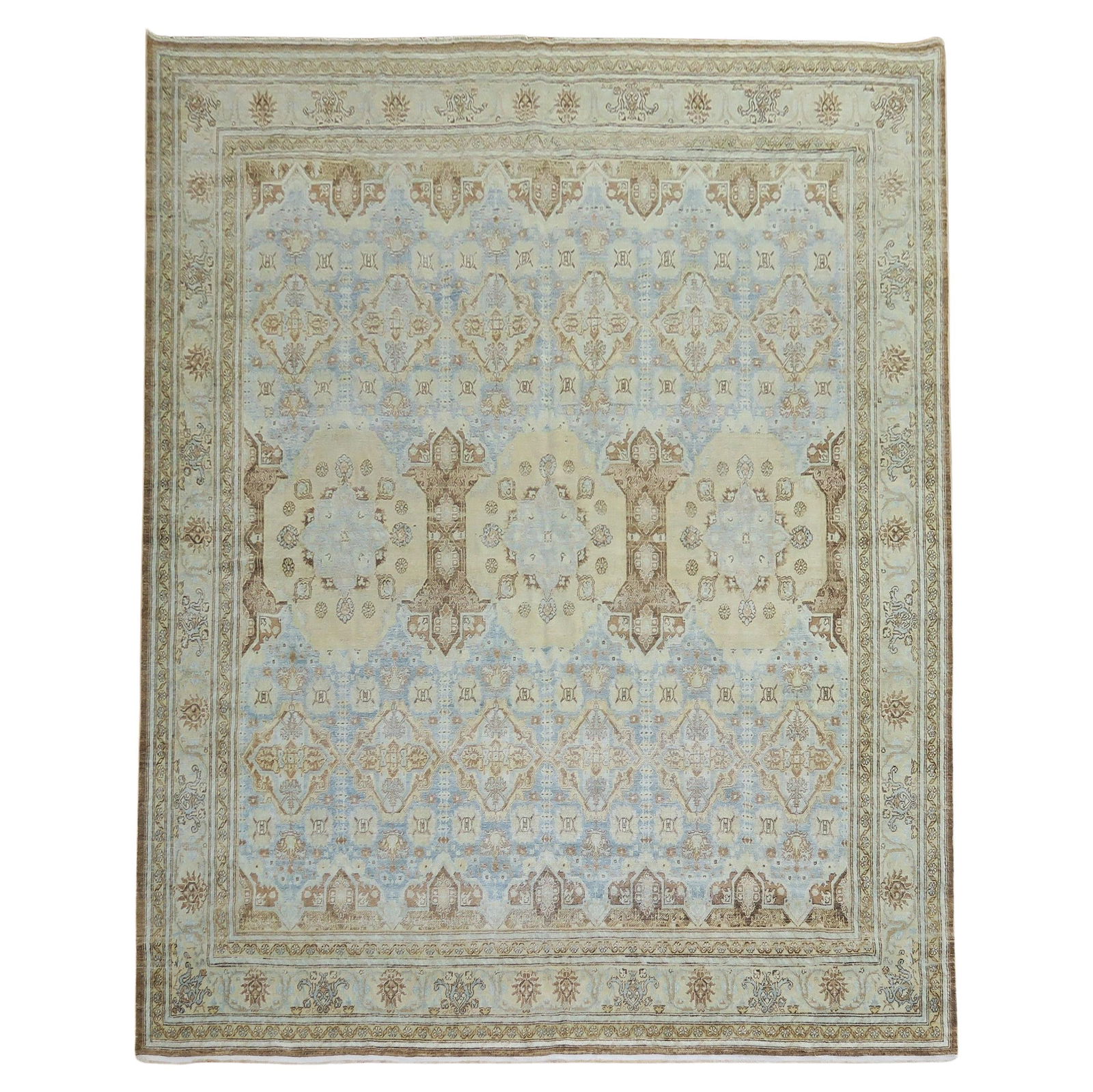 Zabihi Collection 1930s Northwest Persian Room Size Wool Rug: Zabihi Collection 1930s Northwest Persian Room Size Wool Rug This exquisite 1930s Northwest Persian room size rug showcases a stunning sky blue background adorned with a large-scale all-over design. H