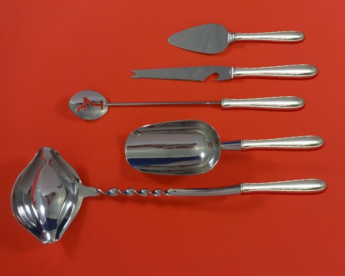 Towle Sterling Silver 5pc Cocktail Party Bar Set Custom Made: Towle Sterling Silver 5pc Cocktail Party Bar Set Custom Made Elevate your cocktail parties with this exquisite 5-piece Sterling Silver Cocktail Party Bar Set by Towle. Crafted with a sterling silver h