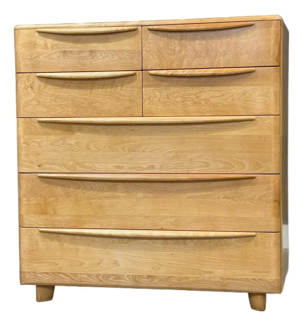 Mid Century Heywood Wakefield Maple Encore Dresser 1950s Refinished: Mid Century Heywood Wakefield Maple Encore Dresser 1950s Refinished This exquisite mid-century modern dresser is a tall Encore model crafted from solid maple by the renowned Heywood Wakefield. Profess