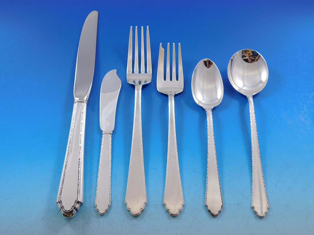 Lunt William & Mary Sterling Silver Flatware Set 48 Pcs for 8 Place Settings: Lunt William & Mary Sterling Silver Flatware Set 48 Pcs for 8 Place Settings Enhance your dining experience with the exquisite William & Mary Sterling Silver Flatware Set by Lunt, comprising 48 meticu