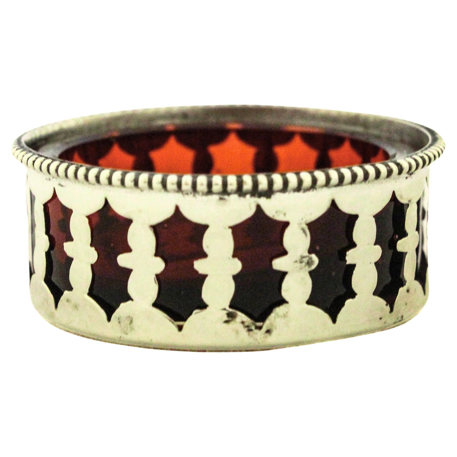 Vintage Sterling Silver Open Salt Cellar with Ruby Glass Liner: Vintage Sterling Silver Open Salt Cellar with Ruby Glass Liner This exquisite sterling silver salt cellar is a perfect blend of functionality and elegance, reflecting the refined tableware of the earl