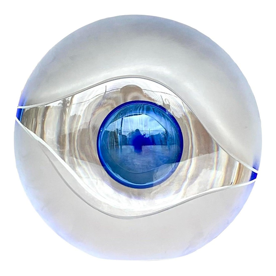 1992 Signed Murano Bisazza Vetro Blue Art Glass Orb Sculpture: 1992 Signed Murano Bisazza Vetro Blue Art Glass Orb Sculpture Vintage 1992 Murano Bisazza Vetro art glass sculpture featuring a bold blue spherical orb encased in clear and frosted glass. This piece c