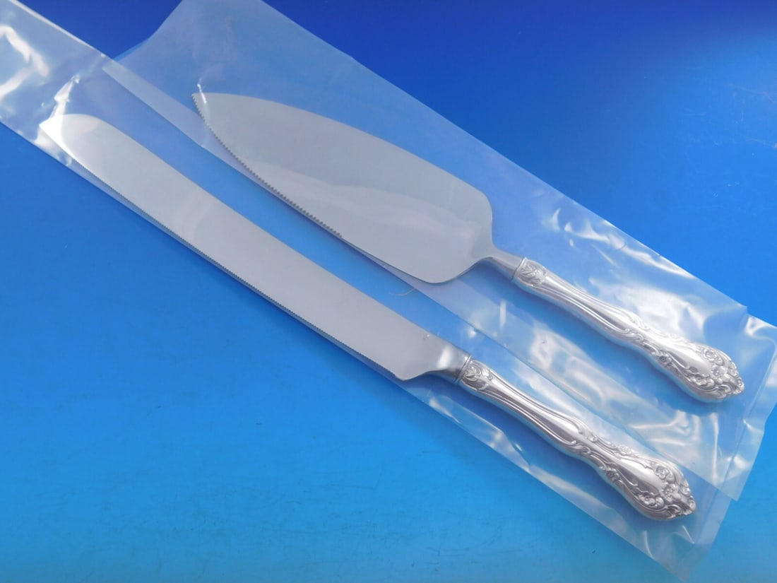 Alvin Chateau Rose Sterling Silver Wedding Cake Set 2pc Custom Made: Alvin Chateau Rose Sterling Silver Wedding Cake Set 2pc Custom Made Celebrate your special moments with the exquisite Chateau Rose by Alvin Sterling Silver Wedding Cake Set. This beautifully crafted t