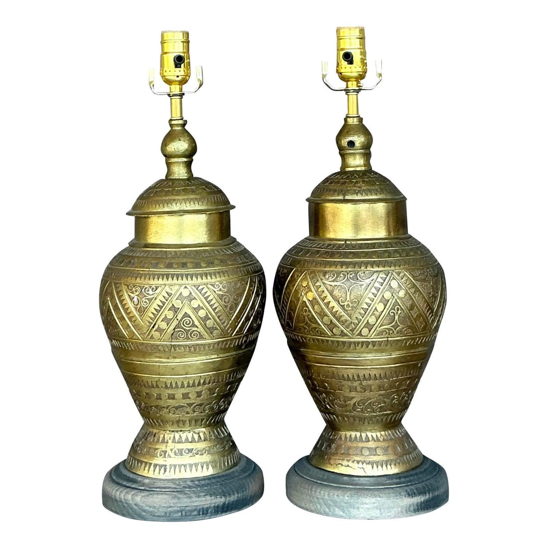 Pair of Vintage Moroccan Tooled Brass Lamps for Boho Chic Decor: Pair of Vintage Moroccan Tooled Brass Lamps for Boho Chic Decor Enhance your home decor with this captivating pair of Vintage Boho Moroccan Tooled Brass Lamps. Each lamp features a lustrous brass base
