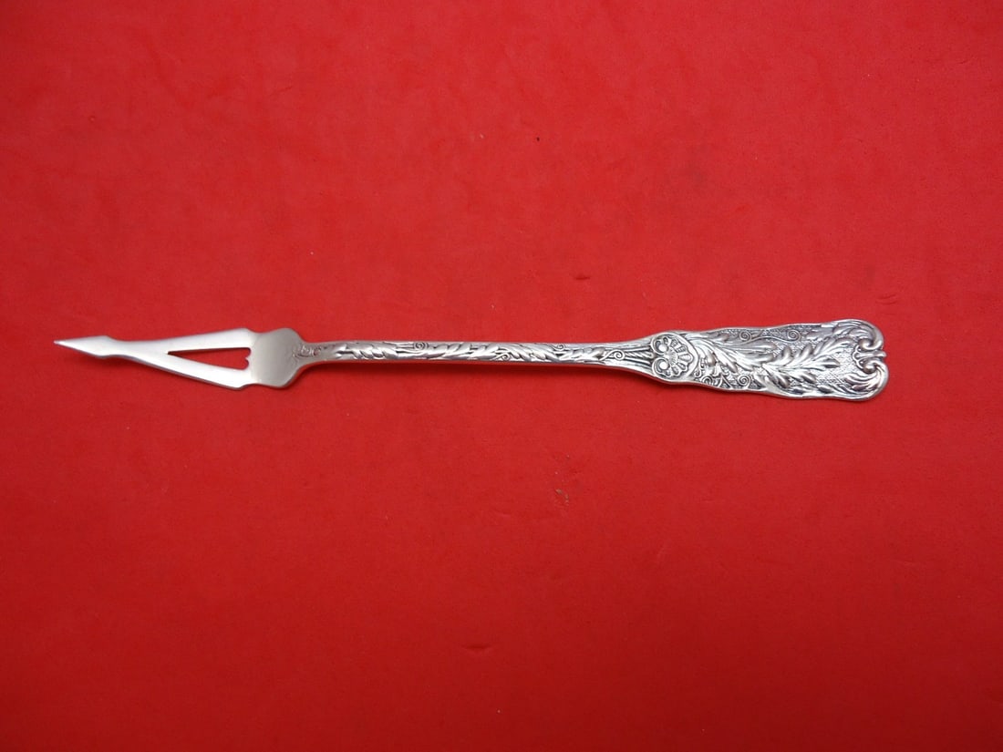 Gorham Saint Cloud Sterling Silver Pierced Butter Pick 6 1/4 Inches: Gorham Saint Cloud Sterling Silver Pierced Butter Pick 6 1/4 Inches This exquisite butter pick in the Saint Cloud pattern by Gorham is crafted from sterling silver, showcasing elegant design and craft