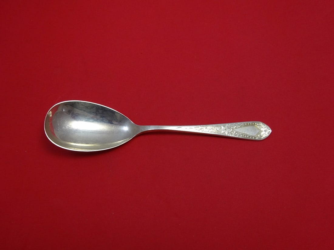 Stieff Betsy Patterson Engraved Ovoid Sterling Silver Serving Spoon 7 7/8": Stieff Betsy Patterson Engraved Ovoid Sterling Silver Serving Spoon 7 7/8" This exquisite serving spoon, crafted by Stieff, showcases the elegant Betsy Patterson Engraved pattern. Measuring 7 7/8 inch
