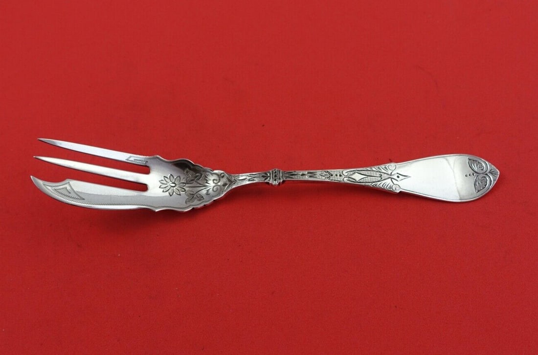 Brite-Cut Sterling Silver Pastry Fork Floral Design 6 3/8 Inches: Brite-Cut Sterling Silver Pastry Fork Floral Design 6 3/8 Inches This exquisite Brite-Cut pastry fork showcases a beautiful floral design and is crafted from high-quality sterling silver. With a lengt