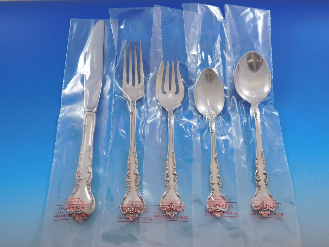 Reed & Barton Savannah Sterling Silver Flatware Set 98 Pieces with Storage Chest: Reed & Barton Savannah Sterling Silver Flatware Set 98 Pieces with Storage Chest This exquisite Savannah flatware set by Reed & Barton comprises 98 pieces, crafted from high-quality sterling silver, m