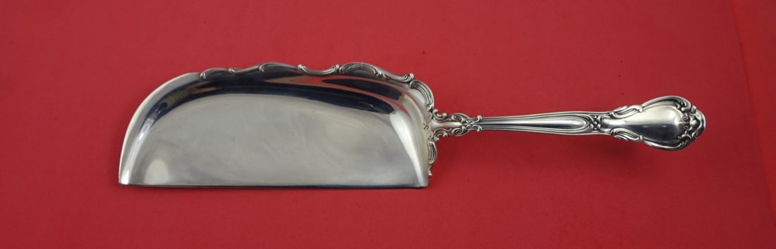 Gorham Chantilly Sterling Silver Crumber 11.5" with Applied Lacing: Gorham Chantilly Sterling Silver Crumber 11.5" with Applied Lacing Presenting the Chantilly Crumber by Gorham, a stunning piece crafted from sterling silver. This crumber features a flat handle adorne