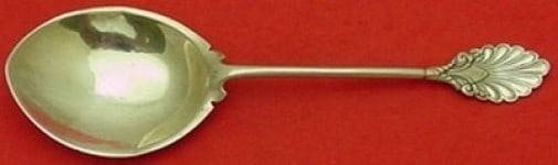 Grecian by Gorham Sterling Silver Berry Spoon 9 Inch Unmonogrammed: Grecian by Gorham Sterling Silver Berry Spoon 9 Inch Unmonogrammed This exquisite 9" Grecian Berry Spoon by Gorham is crafted from sterling silver, showcasing the elegant Grecian pattern. The piece is