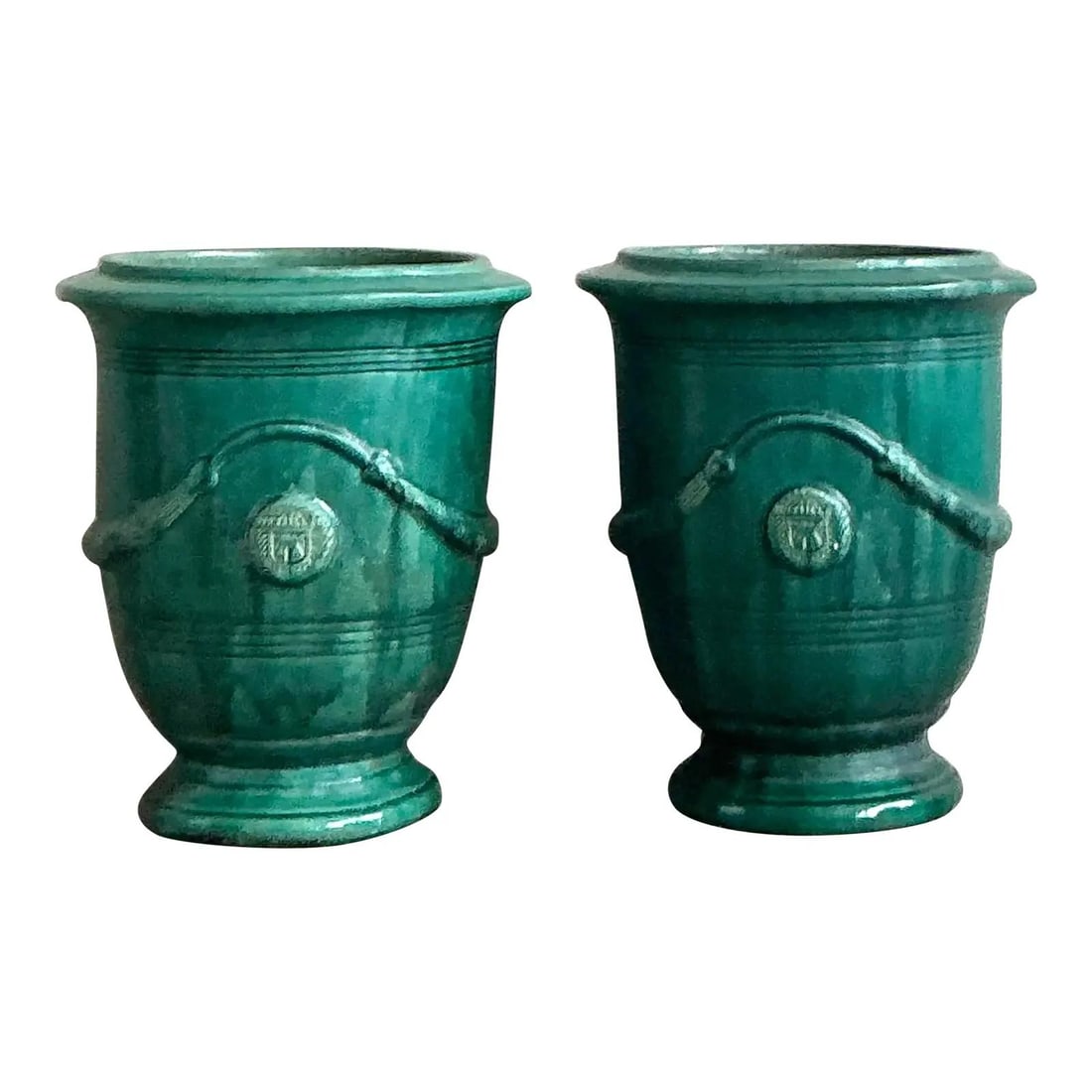 Pair of Vintage Anduze Glazed Ceramic Planters in Emerald Green: Pair of Vintage Anduze Glazed Ceramic Planters in Emerald Green Elevate your space with this exquisite pair of vintage Anduze planters, inspired by the iconic garden urns of Anduze, France. Crafted fr