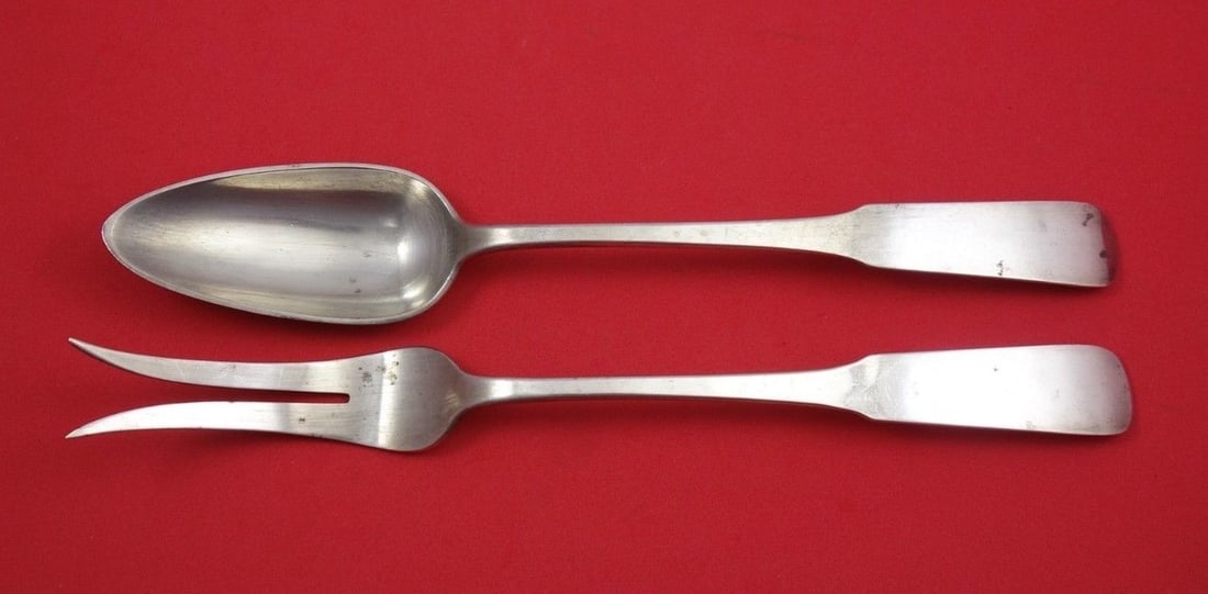 Old Newbury Crafters Moulton Sterling Silver 2pc Chop Set 10 1/2": Old Newbury Crafters Moulton Sterling Silver 2pc Chop Set 10 1/2" This exquisite 2-piece chop set features the Moulton pattern by Old Newbury Crafters, crafted from high-quality sterling silver. The s