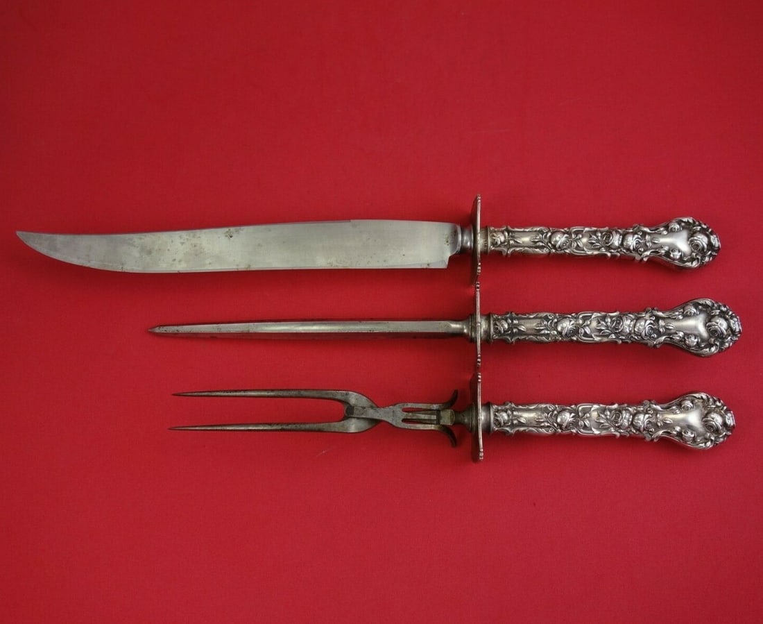 Durgin Marechal Niel Sterling Silver 3pc Roast Carving Set: Durgin Marechal Niel Sterling Silver 3pc Roast Carving Set Enhance your dining experience with this exquisite 3-piece Roast Carving Set in the Marechal Niel pattern by Durgin. Crafted from high-qualit