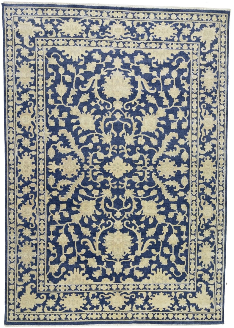 Floral Transitional Hand-Knotted Wool Area Rug 9'9 x 13'10: Floral Transitional Hand-Knotted Wool Area Rug 9'9 x 13'10 Enhance your living space with this stunning 10X14 ft Floral Transitional Oriental Rug. Hand-knotted in India, this exquisite area rug featur