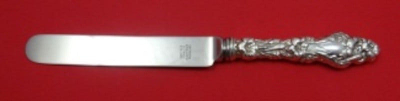 Whiting Lily Pattern Sterling Silver Regular Knife 9 1/4": Whiting Lily Pattern Sterling Silver Regular Knife 9 1/4" Enhance your dining experience with the exquisite Lily pattern by Whiting. This elegant regular knife features a hollow handle crafted from st
