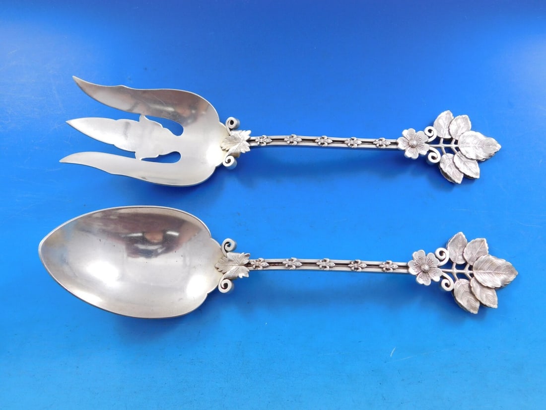 Ludwig Redlich Sterling Silver 2-Piece Salad Serving Set 9 Inch: Ludwig Redlich Sterling Silver 2-Piece Salad Serving Set 9 Inch This exquisite 2-piece salad serving set, crafted by Ludwig Redlich & Co., features a stunning design with cast and handmade flowers alo