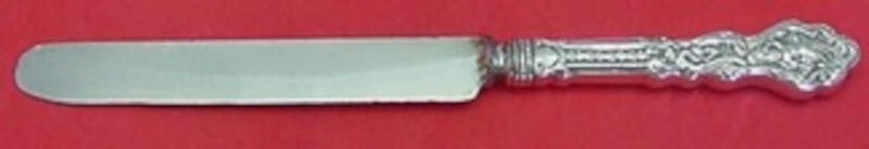 Gorham Versailles Sterling Silver Dinner Knife Blunt Silverplate Blade 10": Gorham Versailles Sterling Silver Dinner Knife Blunt Silverplate Blade 10" This elegant dinner knife from the Versailles pattern by Gorham features a sterling silver hollow handle complemented by a bl