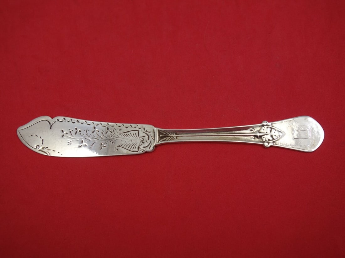 Gorham Swiss Sterling Silver 7 Master Butter Knife Antique: Gorham Swiss Sterling Silver 7 Master Butter Knife Antique This exquisite Master Butter knife features a bright-cut design and measures 7 inches. Crafted from sterling silver, it showcases the elegant